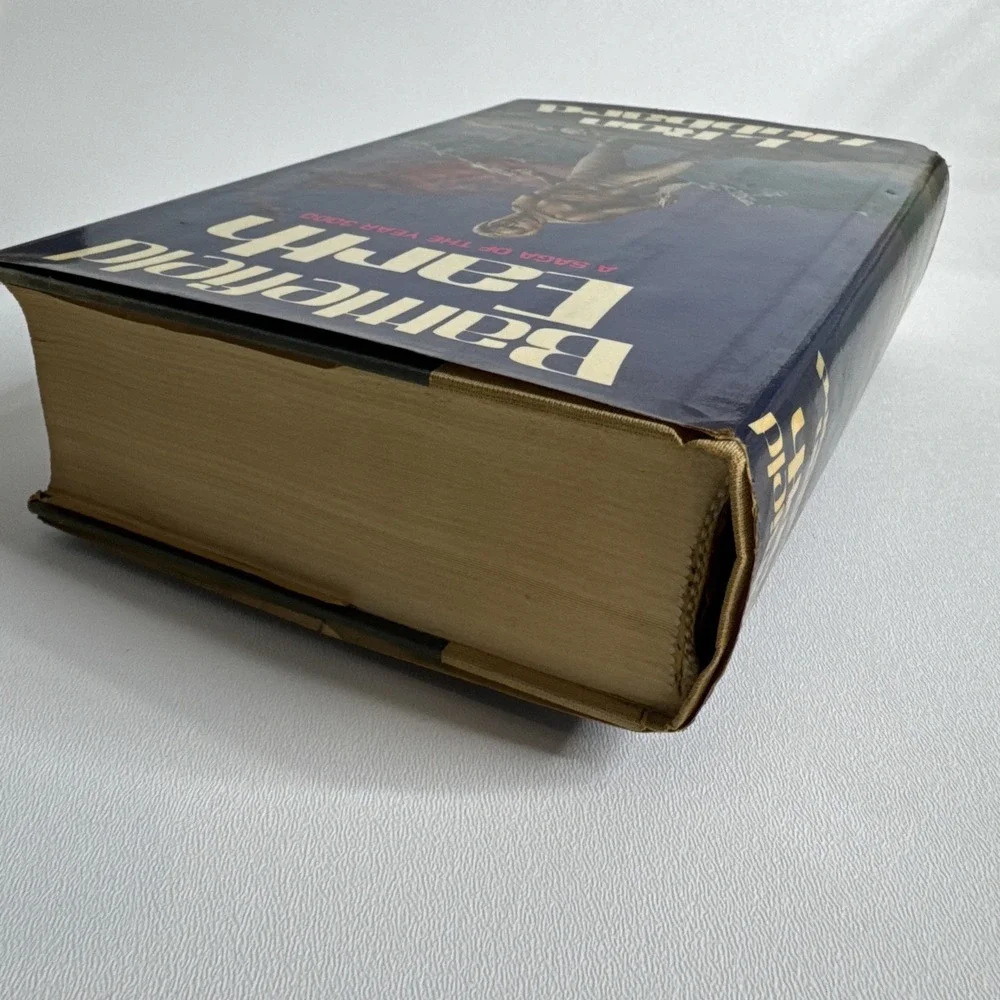 L. Ron Hubbard BATTLEFIELD EARTH‎ Hardcover 1982 Vintage Sci-Fi Fiction